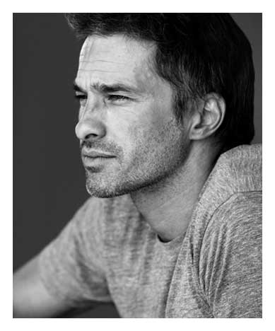Olivier Martinez - Un homme YSL